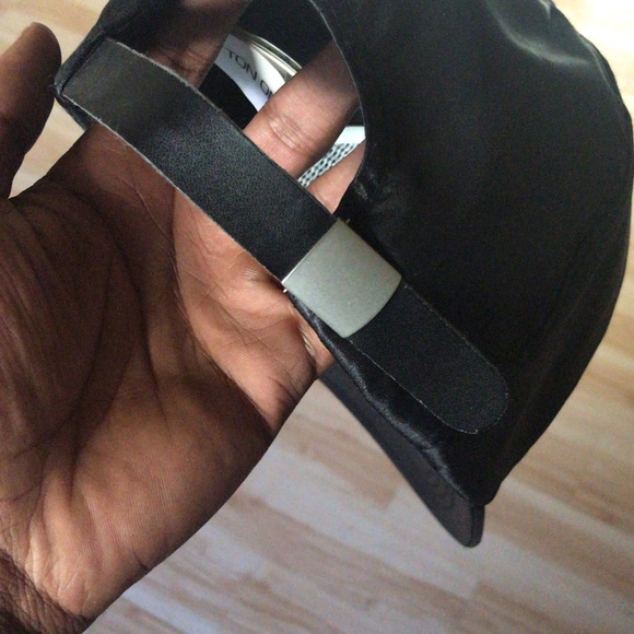 Hat - Picture 2 of 2